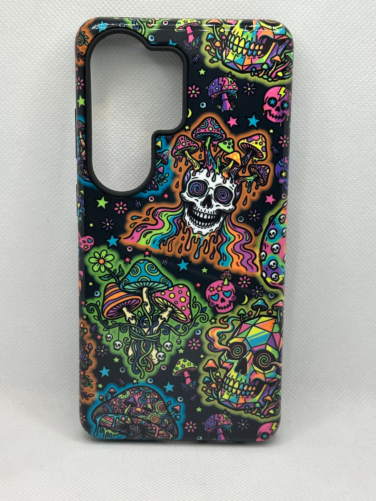 Trippy Skulls And Mushrooms Magnetic Phone Case