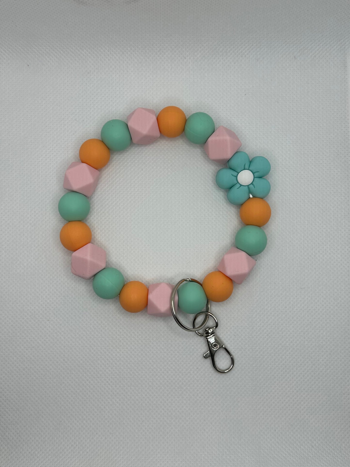 Mint And White Pastel Flower Oversized Silicone Bead Wristlet