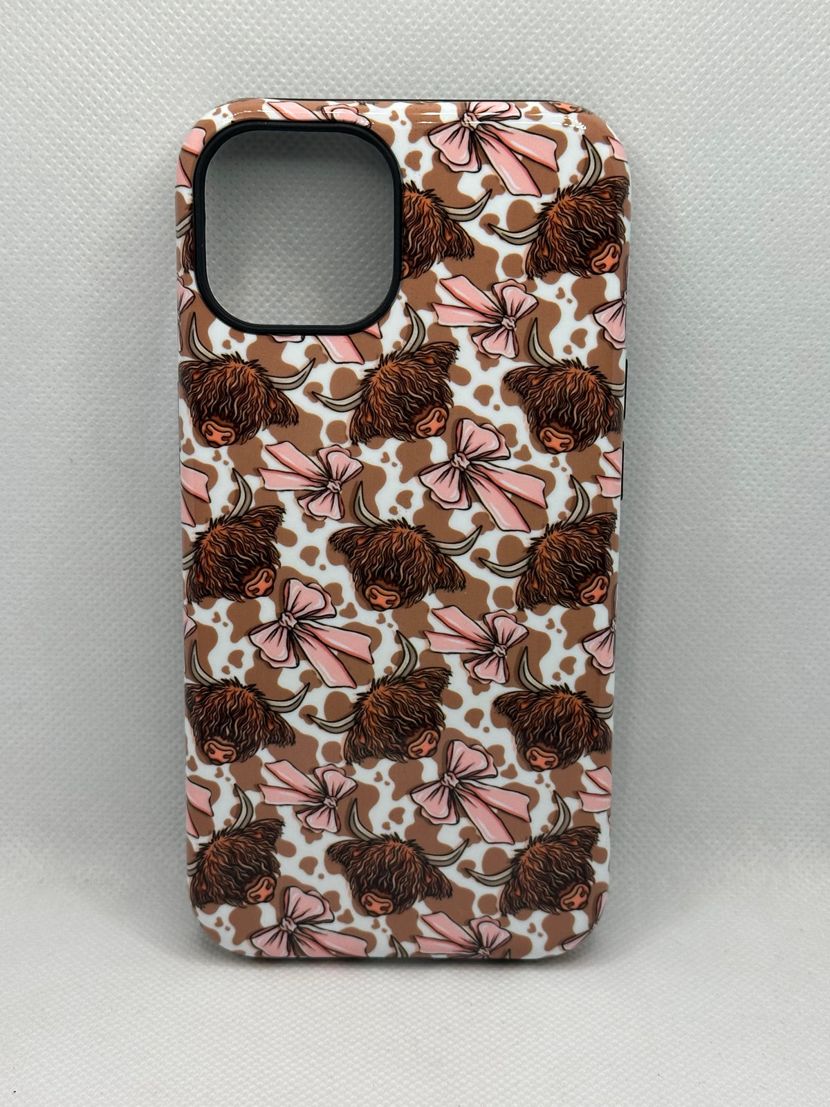 Highland Cow And Bows Magnetic Phone Case