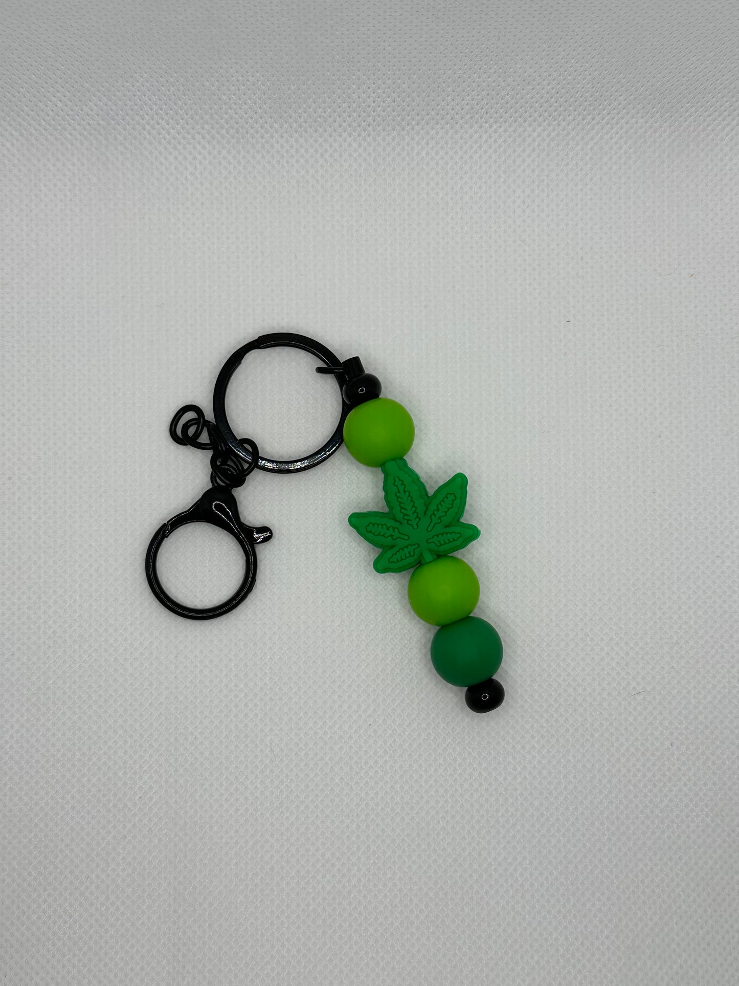 420 Dark Green Leaf Black Metal Keychain